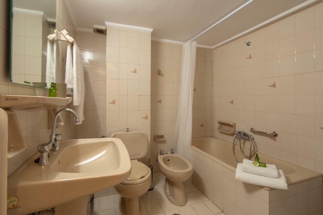 Kleio - Spacious Apartment In Glyfada Atina Dış mekan fotoğraf